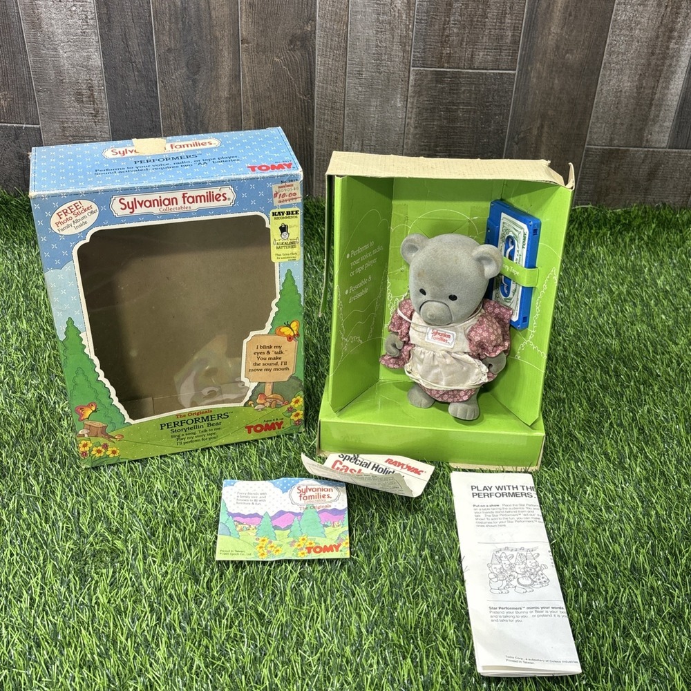Vintage 1980s TOMY Sylvanian Families Storytellin' Bear Boxed As Is